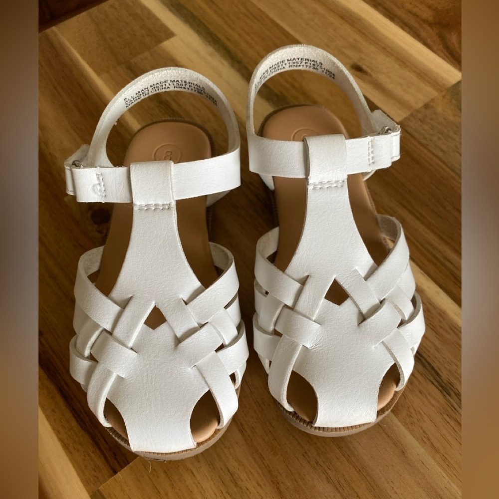 Cat & Jack White Sandals size 8